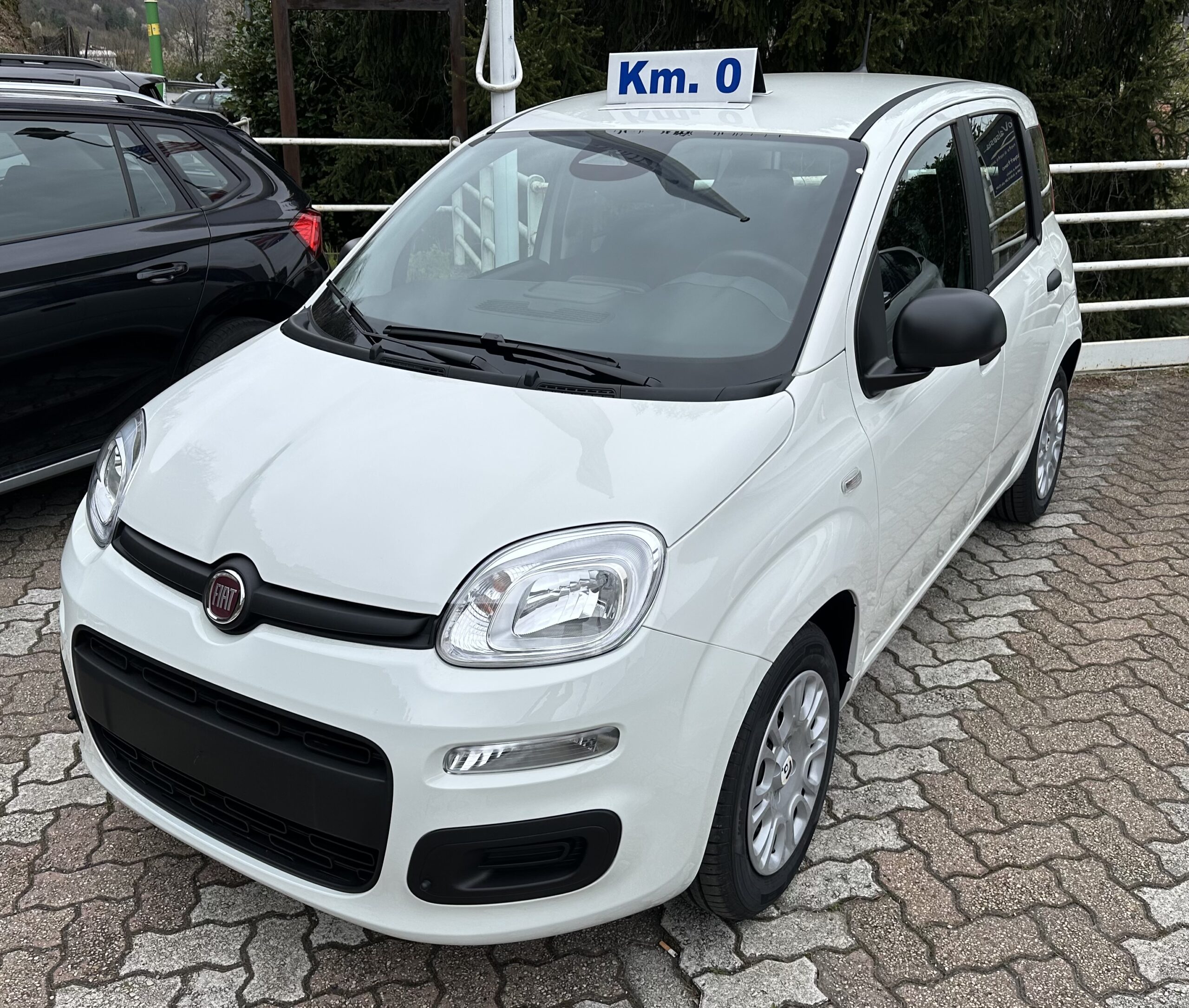 PANDA MY25 1.0 HYBRID 70 CV KM ZERO