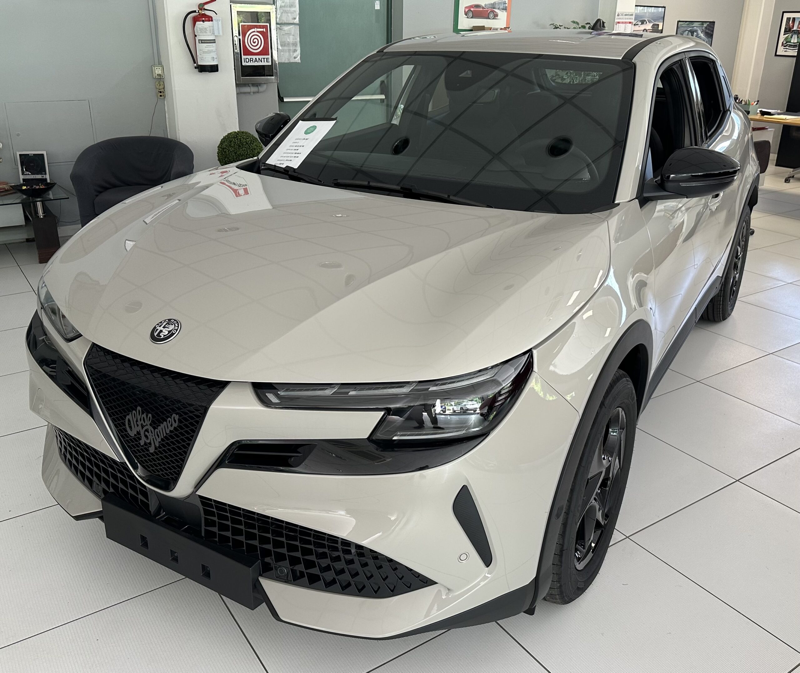 ALFA ROMEO JUNIOR 1.2 HYBRID 145 CV KM ZERO